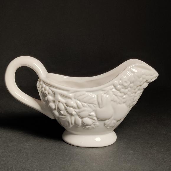 GREAT GATHERING GRAVY BOAT⭐ - Picture 8 of 10